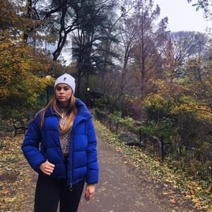 Meet your Posher, Alyssa